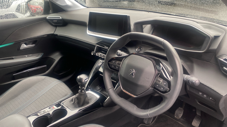 Peugeot 208 1.2 PureTech 100 Allure Premium 5dr Petrol Hatchback